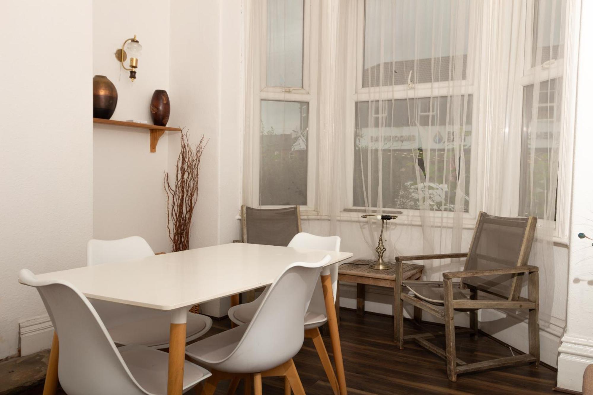 Homely Ensuite Room Near City Centre مانشستر المظهر الخارجي الصورة